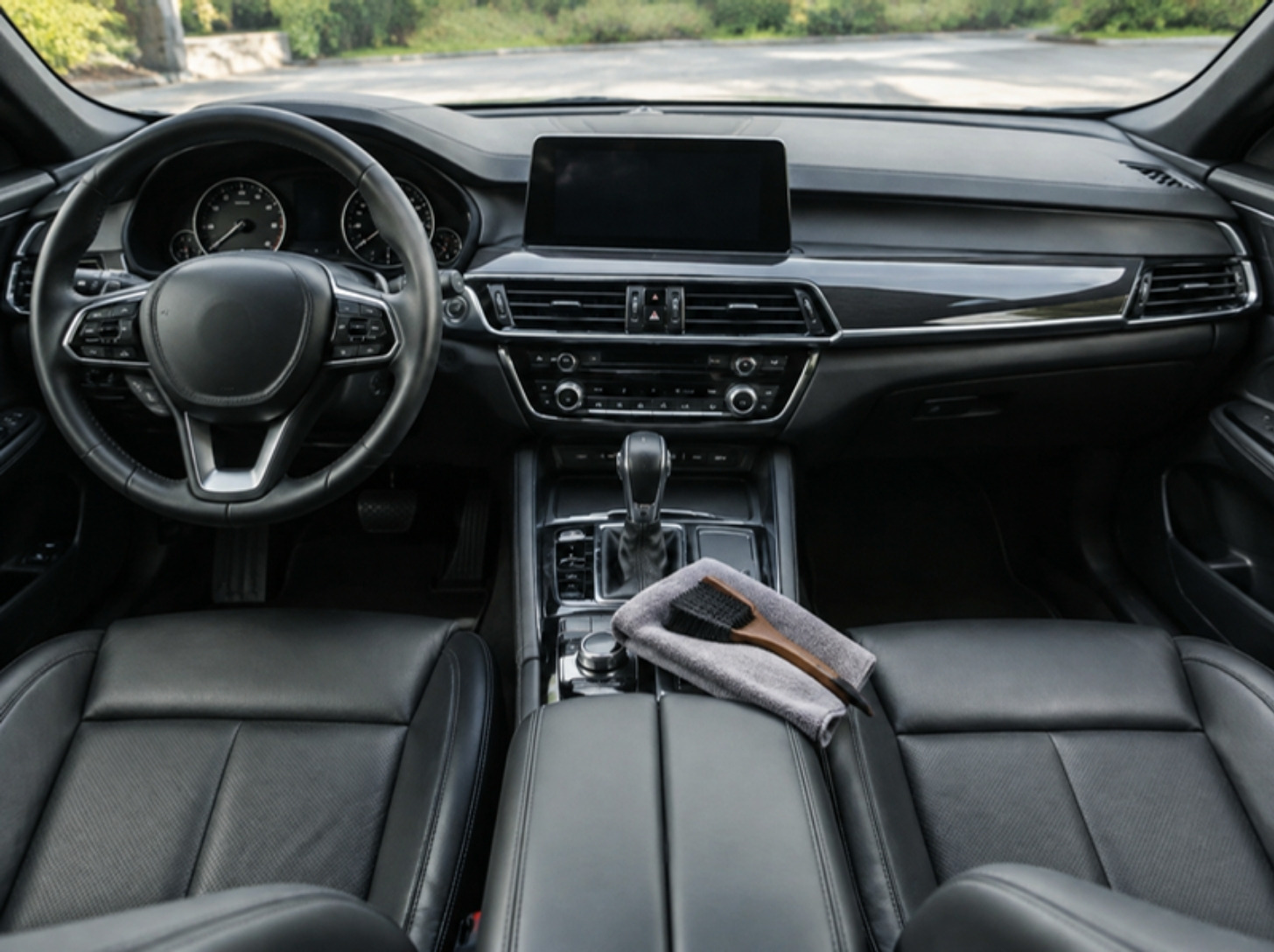 Intérieur de voiture remis à neuf après un detailing